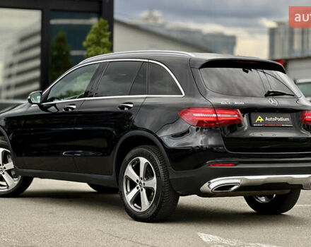 Мерседес ГЛЦ-Класс 2018 в Киеве на Automoto.ua Черный Мерседес ГЛЦ-Класс, объемом двигателя 2 л и пробегом 64 тыс. км за 29999 $, фото 3 на Automoto.ua