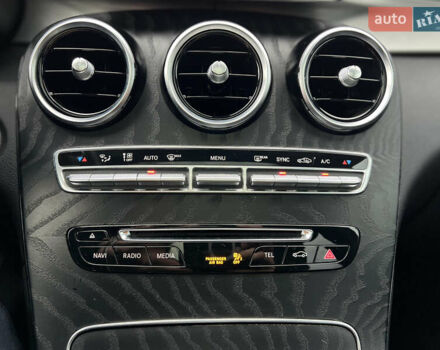 Мерседес ГЛЦ-Класс 2018 в Киеве на Automoto.ua Черный Мерседес ГЛЦ-Класс, объемом двигателя 2 л и пробегом 64 тыс. км за 29999 $, фото 43 на Automoto.ua