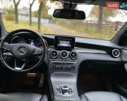 Мерседес ГЛЦ-Клас 2018 у Києві на Automoto.ua Чорний Мерседес ГЛЦ-Клас, об'ємом двигуна 2 л та пробігом 82 тис. км за 45990 $, фото 26 на Automoto.ua