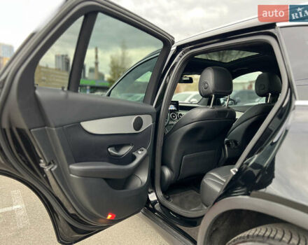 Мерседес ГЛЦ-Класс 2018 в Киеве на Automoto.ua Черный Мерседес ГЛЦ-Класс, объемом двигателя 2 л и пробегом 64 тыс. км за 29999 $, фото 20 на Automoto.ua