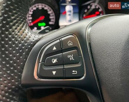 Мерседес ГЛЦ-Клас 2018 у Києві на Automoto.ua Чорний Мерседес ГЛЦ-Клас, об'ємом двигуна 2 л та пробігом 82 тис. км за 45990 $, фото 34 на Automoto.ua