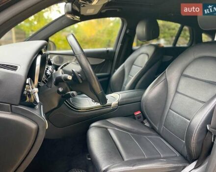 Мерседес ГЛЦ-Клас 2018 у Києві на Automoto.ua Чорний Мерседес ГЛЦ-Клас, об'ємом двигуна 2 л та пробігом 82 тис. км за 45990 $, фото 32 на Automoto.ua