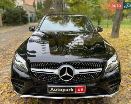 Мерседес ГЛЦ-Клас 2018 у Києві на Automoto.ua Чорний Мерседес ГЛЦ-Клас, об'ємом двигуна 2 л та пробігом 82 тис. км за 45990 $, фото 4 на Automoto.ua