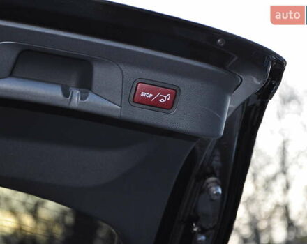 Черный Мерседес ГЛЦ-Класс, объемом двигателя 1.99 л и пробегом 68 тыс. км за 37000 $, фото 7 на Automoto.ua