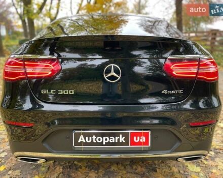 Мерседес ГЛЦ-Клас 2018 у Києві на Automoto.ua Чорний Мерседес ГЛЦ-Клас, об'ємом двигуна 2 л та пробігом 82 тис. км за 45990 $, фото 13 на Automoto.ua