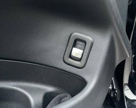 Черный Мерседес ГЛЦ-Класс, объемом двигателя 1.99 л и пробегом 60 тыс. км за 26500 $, фото 14 на Automoto.ua