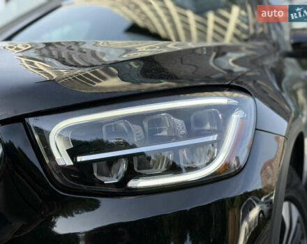 Чорний Мерседес ГЛЦ-Клас, об'ємом двигуна 1.99 л та пробігом 49 тис. км за 39000 $, фото 3 на Automoto.ua