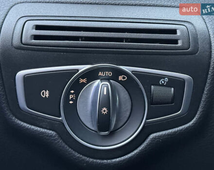 Черный Мерседес ГЛЦ-Класс, объемом двигателя 1.99 л и пробегом 78 тыс. км за 34900 $, фото 33 на Automoto.ua