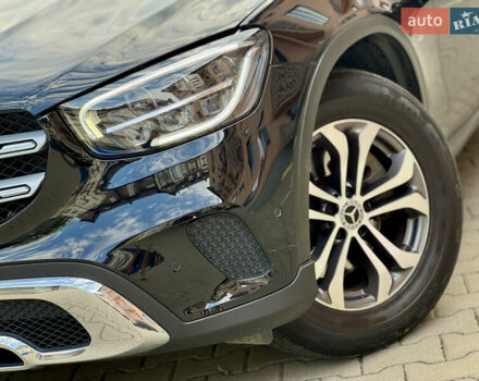 Черный Мерседес ГЛЦ-Класс, объемом двигателя 1.95 л и пробегом 190 тыс. км за 35000 $, фото 5 на Automoto.ua