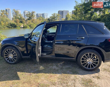 Черный Мерседес ГЛЦ-Класс, объемом двигателя 1.99 л и пробегом 89 тыс. км за 33500 $, фото 2 на Automoto.ua