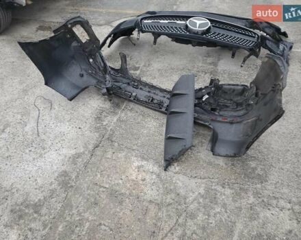 Черный Мерседес ГЛЦ-Класс, объемом двигателя 1.99 л и пробегом 50 тыс. км за 12990 $, фото 12 на Automoto.ua