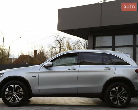 Чорний Мерседес ГЛЦ-Клас, об'ємом двигуна 1.99 л та пробігом 99 тис. км за 44899 $, фото 27 на Automoto.ua