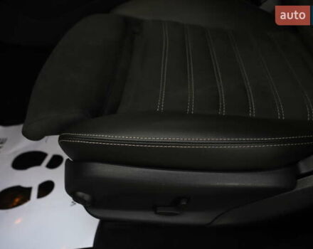 Чорний Мерседес ГЛЦ-Клас, об'ємом двигуна 1.99 л та пробігом 99 тис. км за 44899 $, фото 103 на Automoto.ua