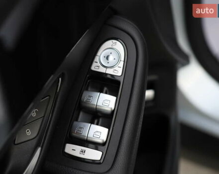 Чорний Мерседес ГЛЦ-Клас, об'ємом двигуна 1.99 л та пробігом 99 тис. км за 44899 $, фото 101 на Automoto.ua