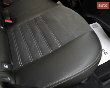 Чорний Мерседес ГЛЦ-Клас, об'ємом двигуна 1.99 л та пробігом 99 тис. км за 44899 $, фото 83 на Automoto.ua