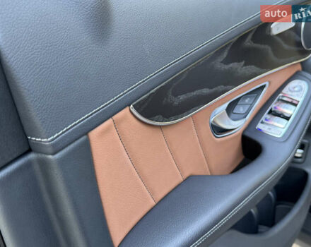 Черный Мерседес ГЛЦ-Класс, объемом двигателя 2 л и пробегом 50 тыс. км за 63950 $, фото 32 на Automoto.ua