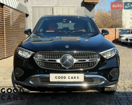 Черный Мерседес ГЛЦ-Класс, объемом двигателя 1.99 л и пробегом 53 тыс. км за 63000 $, фото 1 на Automoto.ua