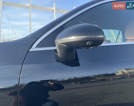 Чорний Мерседес ГЛЦ-Клас, об'ємом двигуна 1.99 л та пробігом 46 тис. км за 71500 $, фото 7 на Automoto.ua