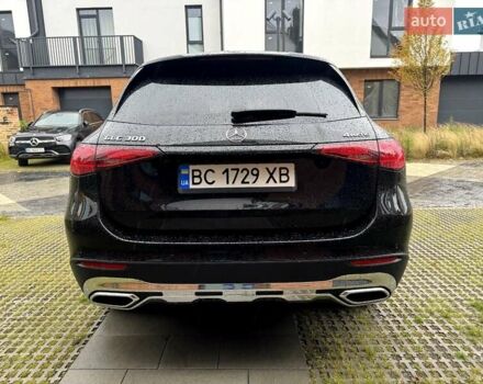 Черный Мерседес ГЛЦ-Класс, объемом двигателя 2 л и пробегом 7 тыс. км за 57000 $, фото 4 на Automoto.ua