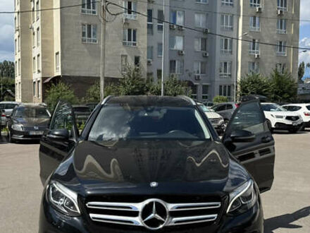 Мерседес ГЛЦ-Класс 2015 в Киеве на Automoto.ua Черный Мерседес ГЛЦ-Класс, объемом двигателя 2.2 л и пробегом 93 тыс. км за 28800 $, фото 1 на Automoto.ua