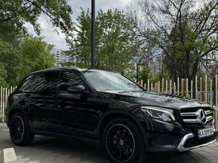 Мерседес ГЛЦ-Клас 2015 у Києві на Automoto.ua Чорний Мерседес ГЛЦ-Клас, об'ємом двигуна 2.2 л та пробігом 93 тис. км за 29999 $, фото 1 на Automoto.ua