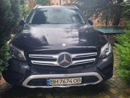 Мерседес ГЛЦ-Класс 2016 в Одессе на Automoto.ua Черный Мерседес ГЛЦ-Класс, объемом двигателя 1.99 л и пробегом 105 тыс. км за 25500 $, фото 1 на Automoto.ua