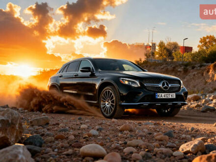 Чорний Мерседес ГЛЦ-Клас, об'ємом двигуна 1.99 л та пробігом 80 тис. км за 45000 $, фото 1 на Automoto.ua
