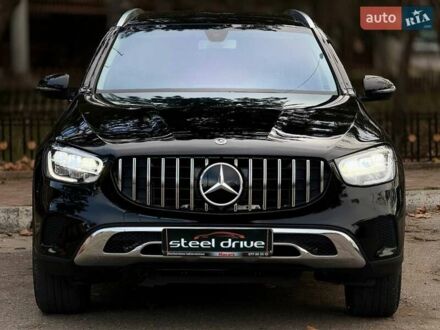 Черный Мерседес ГЛЦ-Класс, объемом двигателя 1.99 л и пробегом 49 тыс. км за 32999 $, фото 1 на Automoto.ua
