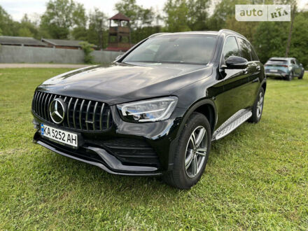 Чорний Мерседес ГЛЦ-Клас, об'ємом двигуна 2 л та пробігом 45 тис. км за 39700 $, фото 1 на Automoto.ua