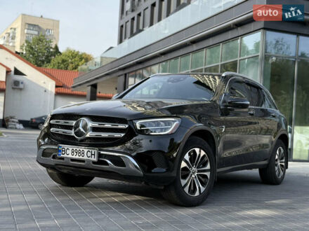 Мерседес ГЛЦ-Класс 2019 в Львове на Automoto.ua Черный Мерседес ГЛЦ-Класс, объемом двигателя 1.99 л и пробегом 49 тыс. км за 39000 $, фото 1 на Automoto.ua