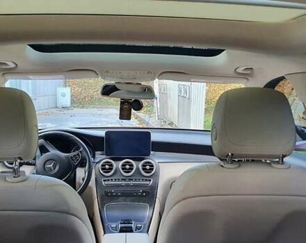 Мерседес ГЛЦ-Клас 2016 у Львові на Automoto.ua Червоний Мерседес ГЛЦ-Клас, об'ємом двигуна 2 л та пробігом 125 тис. км за 22500 $, фото 12 на Automoto.ua