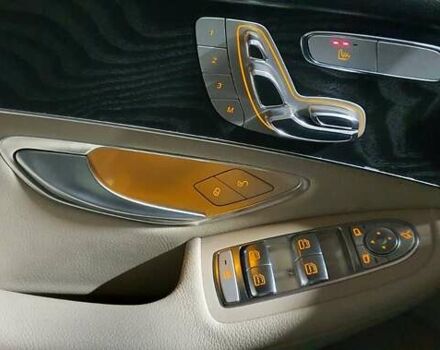 Мерседес ГЛЦ-Клас 2016 у Львові на Automoto.ua Червоний Мерседес ГЛЦ-Клас, об'ємом двигуна 2 л та пробігом 125 тис. км за 22500 $, фото 23 на Automoto.ua