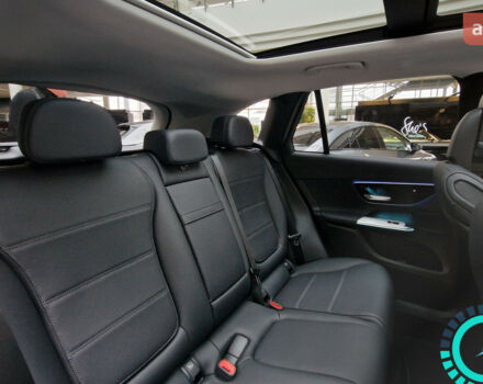 Мерседес ГЛЦ-Клас, об'ємом двигуна 1.99 л та пробігом 0 тис. км за 82626 $, фото 18 на Automoto.ua