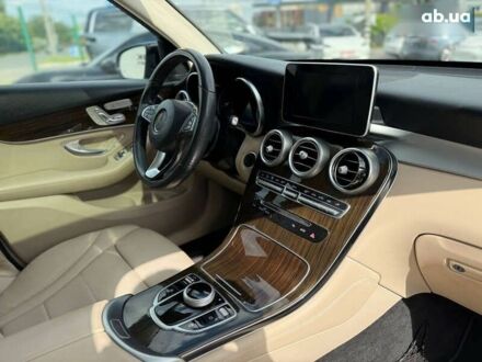Мерседес ГЛЦ-Клас 2019 у Луцьку на Automoto.ua Мерседес ГЛЦ-Клас, об'ємом двигуна 2 л та пробігом 103 тис. км за 20500 $, фото 1 на Automoto.ua