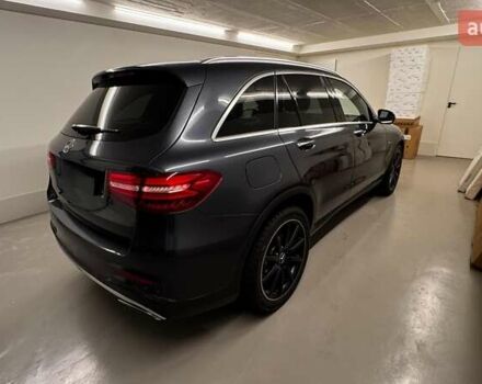 Серый Мерседес ГЛЦ-Класс, объемом двигателя 2 л и пробегом 120 тыс. км за 25500 $, фото 2 на Automoto.ua