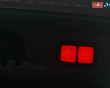 Серый Мерседес ГЛЦ-Класс, объемом двигателя 1.99 л и пробегом 140 тыс. км за 37900 $, фото 13 на Automoto.ua