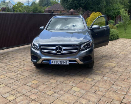 Серый Мерседес ГЛЦ-Класс, объемом двигателя 1.99 л и пробегом 74 тыс. км за 27400 $, фото 1 на Automoto.ua