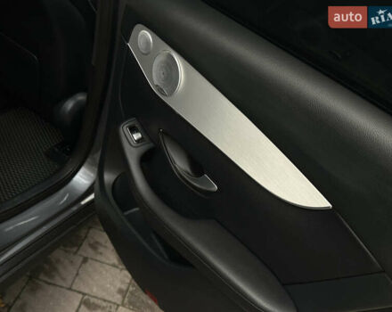 Сірий Мерседес ГЛЦ-Клас, об'ємом двигуна 1.99 л та пробігом 94 тис. км за 28800 $, фото 116 на Automoto.ua