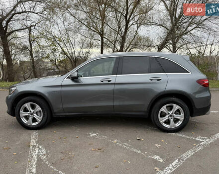 Сірий Мерседес ГЛЦ-Клас, об'ємом двигуна 2 л та пробігом 103 тис. км за 29900 $, фото 6 на Automoto.ua