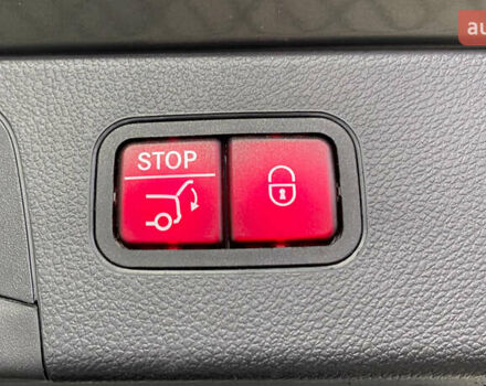 Серый Мерседес ГЛЦ-Класс, объемом двигателя 2 л и пробегом 159 тыс. км за 33450 $, фото 38 на Automoto.ua