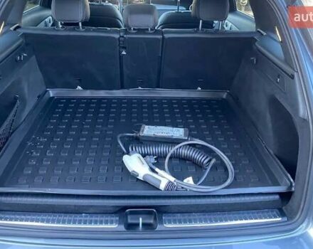 Серый Мерседес ГЛЦ-Класс, объемом двигателя 1.99 л и пробегом 71 тыс. км за 33500 $, фото 51 на Automoto.ua