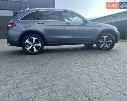 Серый Мерседес ГЛЦ-Класс, объемом двигателя 1.99 л и пробегом 71 тыс. км за 33500 $, фото 18 на Automoto.ua