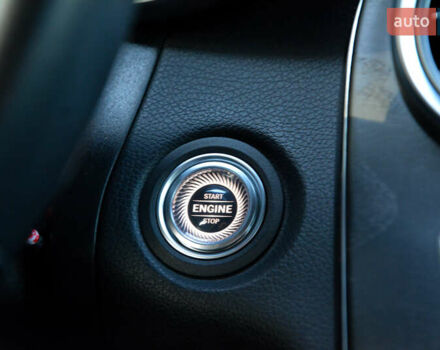 Серый Мерседес ГЛЦ-Класс, объемом двигателя 1.95 л и пробегом 153 тыс. км за 41900 $, фото 14 на Automoto.ua