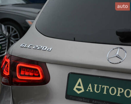 Сірий Мерседес ГЛЦ-Клас, об'ємом двигуна 1.95 л та пробігом 156 тис. км за 36500 $, фото 12 на Automoto.ua