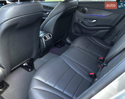 Серый Мерседес ГЛЦ-Класс, объемом двигателя 1.95 л и пробегом 154 тыс. км за 39500 $, фото 22 на Automoto.ua