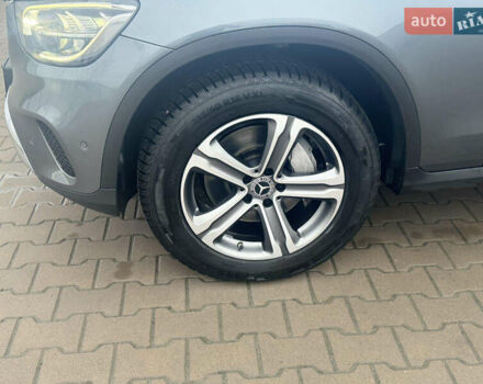 Серый Мерседес ГЛЦ-Класс, объемом двигателя 1.95 л и пробегом 130 тыс. км за 36000 $, фото 3 на Automoto.ua