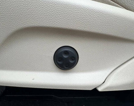 Серый Мерседес ГЛЦ-Класс, объемом двигателя 2 л и пробегом 130 тыс. км за 31600 $, фото 29 на Automoto.ua