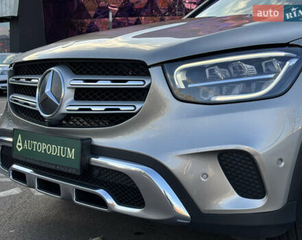 Серый Мерседес ГЛЦ-Класс, объемом двигателя 1.95 л и пробегом 154 тыс. км за 39500 $, фото 4 на Automoto.ua
