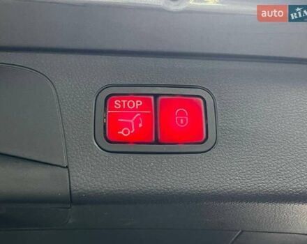 Серый Мерседес ГЛЦ-Класс, объемом двигателя 1.99 л и пробегом 46 тыс. км за 31490 $, фото 49 на Automoto.ua