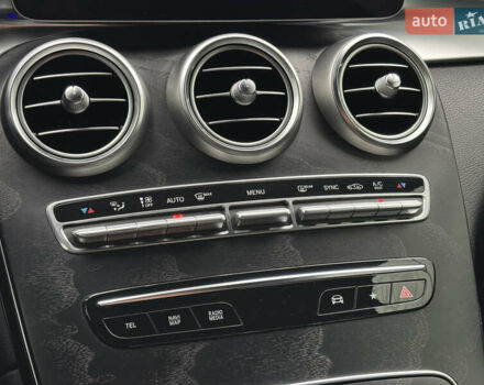 Сірий Мерседес ГЛЦ-Клас, об'ємом двигуна 1.95 л та пробігом 156 тис. км за 37900 $, фото 31 на Automoto.ua
